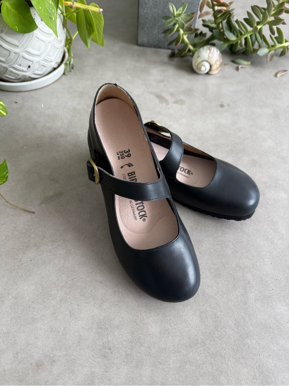 ✨ NWOB Birkenstock Tracy Black Leather Mary Jane Flats - EU 39 / US 8-8.5 ✨